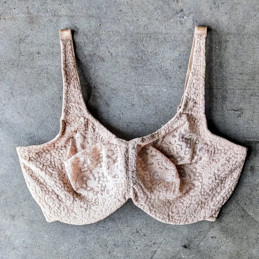 Wacoal Halo Lace Full Figure Underwire Bra size 34DDD